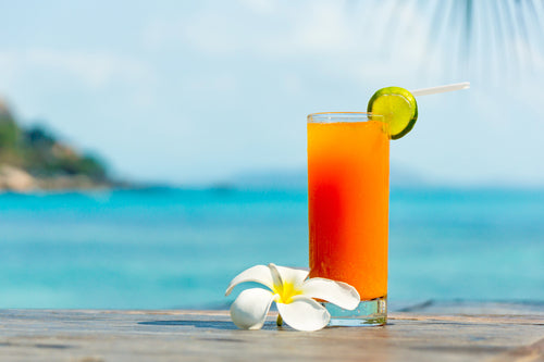 Die Geschichte des Mai Tai Cocktails und seine Variationen